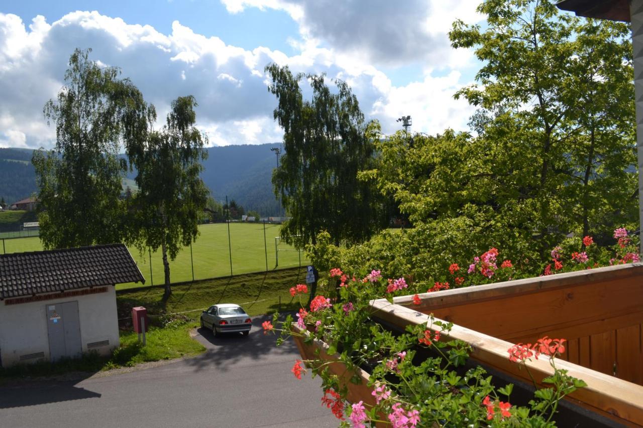 Gasthof Zum Gruenen Baum Verano ภายนอก รูปภาพ
